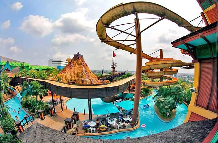 曼谷商场楼顶藏着一个水上世界——Fantasia Lagoon Fun Water Park