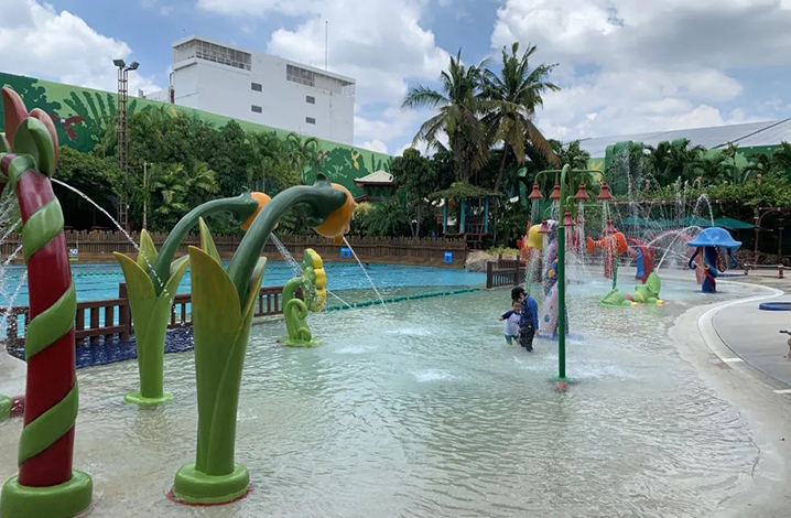 曼谷商场楼顶藏着一个水上世界——Fantasia Lagoon Fun Water Park
